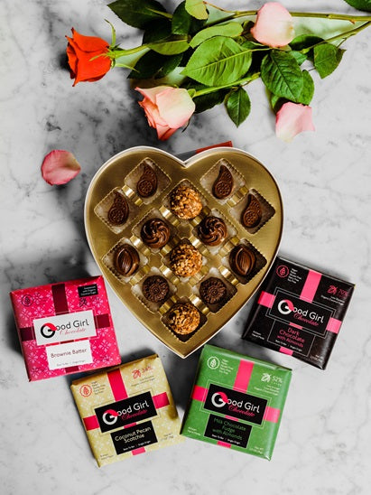 GDC - Girls Don’t Cry Bite Heart chocolate box Girls Don't Cry x été Valentine's Day Chocolate | Hypebae